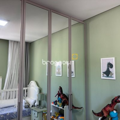 Apartamento com 115m², 3 quartos (sendo 1 suíte), 1 garagem, no bairro Saco dos Limões em Florianópolis