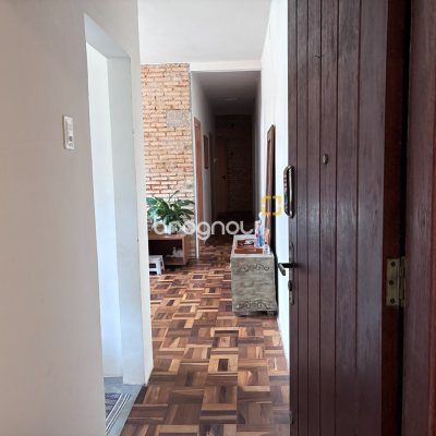 Apartamento com 90m², 3 quartos (sendo 1 suíte), no bairro Centro em Florianópolis