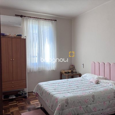 Apartamento com 90m², 3 quartos (sendo 1 suíte), no bairro Centro em Florianópolis