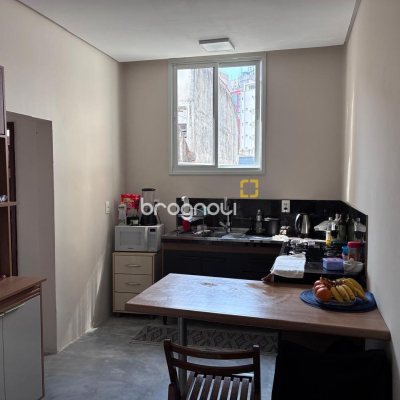 Apartamento com 90m², 3 quartos (sendo 1 suíte), no bairro Centro em Florianópolis