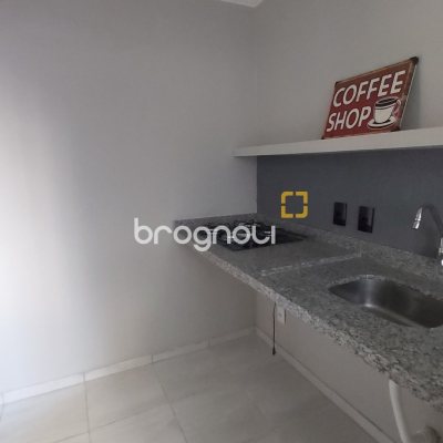 Apartamento com 43m², 2 quartos, 1 garagem, no bairro Estreito em Florianópolis