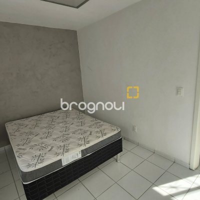 Apartamento com 43m², 2 quartos, 1 garagem, no bairro Estreito em Florianópolis