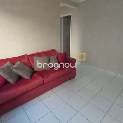 Apartamento com 43m², 2 quartos, 1 garagem, no bairro Estreito em Florianópolis