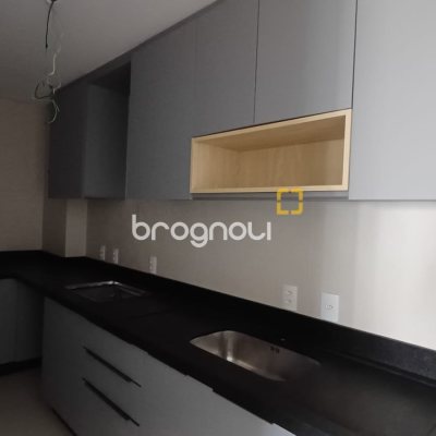 Apartamento com 69m², 2 quartos (sendo 1 suíte), 1 garagem, no bairro Monte Verde em Florianópolis