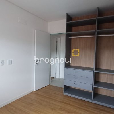 Apartamento com 69m², 2 quartos (sendo 1 suíte), 1 garagem, no bairro Monte Verde em Florianópolis