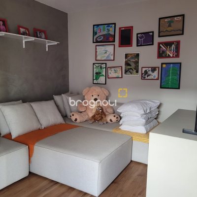 Casa com 247m², 4 quartos (sendo 2 suítes), 2 garagens, no bairro Lagoa da Conceição em Florianópolis