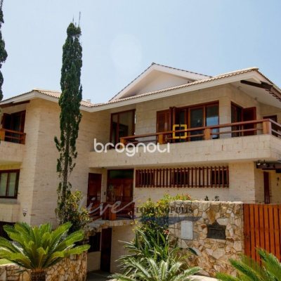 Casa com 900m², 5 quartos (sendo 5 suítes), 2 garagens, no bairro Jurerê Internacional em Florianópolis