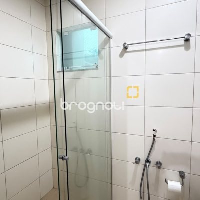 Casa com 185m², 5 quartos (sendo 3 suítes), 4 garagens, no bairro Canasvieiras em Florianópolis