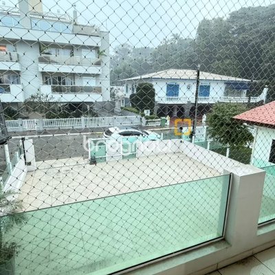 Casa com 185m², 5 quartos (sendo 3 suítes), 4 garagens, no bairro Canasvieiras em Florianópolis