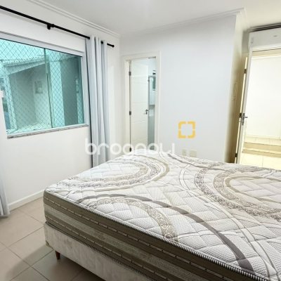 Casa com 185m², 5 quartos (sendo 3 suítes), 4 garagens, no bairro Canasvieiras em Florianópolis