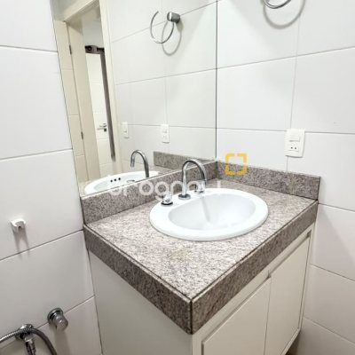 Casa com 185m², 5 quartos (sendo 3 suítes), 4 garagens, no bairro Canasvieiras em Florianópolis