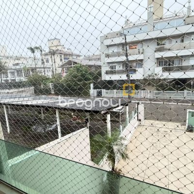 Casa com 185m², 5 quartos (sendo 3 suítes), 4 garagens, no bairro Canasvieiras em Florianópolis