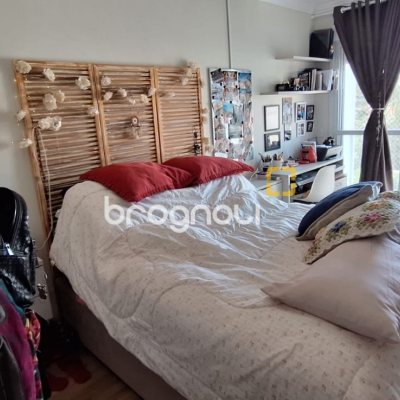 Casa com 114m², 3 quartos (sendo 1 suíte), 2 garagens, no bairro Canasvieiras em Florianópolis