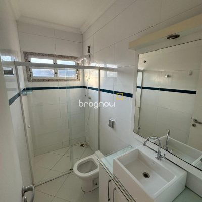 Casa com 120m², 3 quartos (sendo 1 suíte), no bairro Campeche em Florianópolis