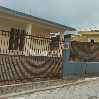 Casa com 120m², 3 quartos (sendo 1 suíte), no bairro Campeche em Florianópolis