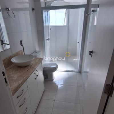 Apartamento com 117m², 3 quartos (sendo 1 suíte), 2 garagens, no bairro Palmas em Governador Celso Ramos