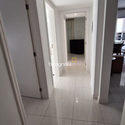 Apartamento com 117m², 3 quartos (sendo 1 suíte), 2 garagens, no bairro Palmas em Governador Celso Ramos