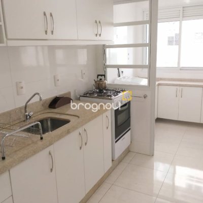 Apartamento com 117m², 3 quartos (sendo 1 suíte), 2 garagens, no bairro Palmas em Governador Celso Ramos