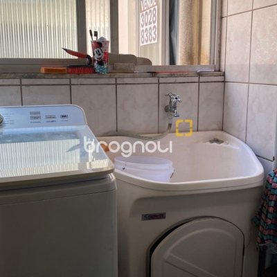Apartamento com 86m², 3 quartos, no bairro Canto em Florianópolis