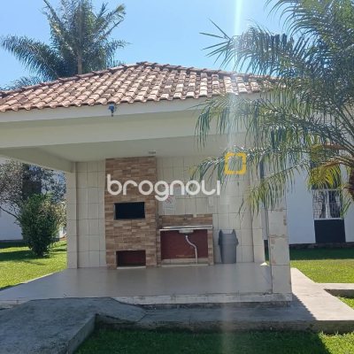 Apartamento com 59m², 2 quartos, 1 garagem, no bairro Canasvieiras em Florianópolis