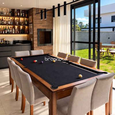 Casa de Condomínio com 257m², 4 quartos (sendo 3 suítes), 2 garagens, no bairro Rio Vermelho em Florianópolis