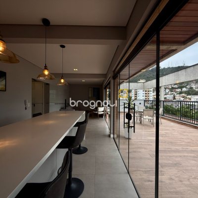 Studio com 31m², 1 garagem, no bairro Trindade em Florianópolis