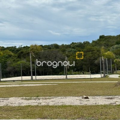 Terreno com 361m², no bairro Rio Vermelho em Florianópolis
