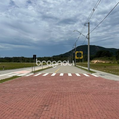 Terreno com 361m², no bairro Rio Vermelho em Florianópolis
