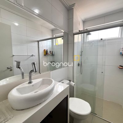 Apartamento com 88m², 3 quartos (sendo 1 suíte), 1 garagem, no bairro Trindade em Florianópolis