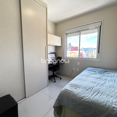 Apartamento com 88m², 3 quartos (sendo 1 suíte), 1 garagem, no bairro Trindade em Florianópolis