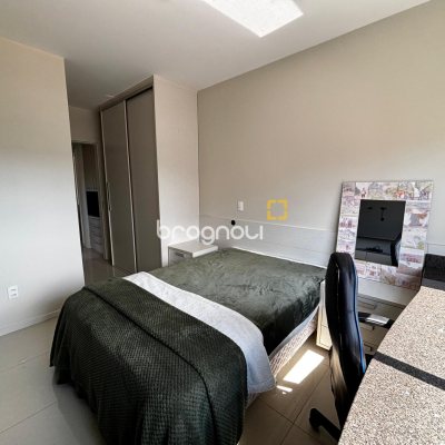 Apartamento com 88m², 3 quartos (sendo 1 suíte), 1 garagem, no bairro Trindade em Florianópolis