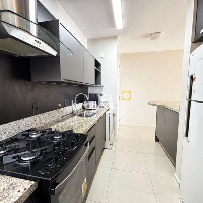 Apartamento com 88m², 3 quartos (sendo 1 suíte), 1 garagem, no bairro Trindade em Florianópolis