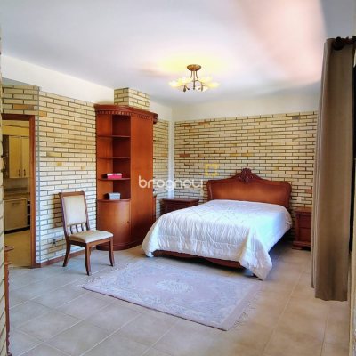Casa com 300m², 4 quartos (sendo 4 suítes), 2 garagens, no bairro Jurerê Internacional em Florianópolis