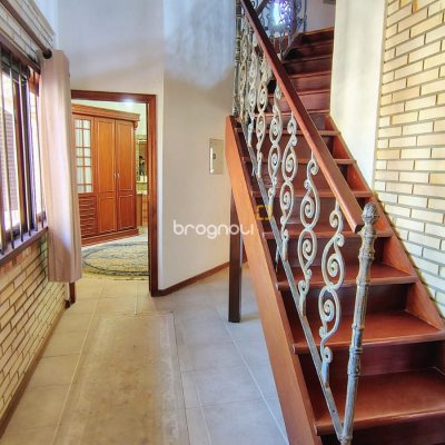 Casa com 300m², 4 quartos (sendo 4 suítes), 2 garagens, no bairro Jurerê Internacional em Florianópolis