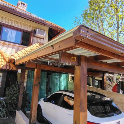 Casa com 300m², 4 quartos (sendo 4 suítes), 2 garagens, no bairro Jurerê Internacional em Florianópolis