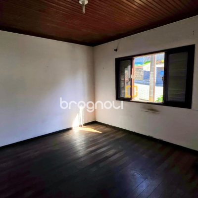 Casa com 106m², 4 quartos, 2 garagens, no bairro Pantanal em Florianópolis