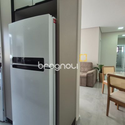 Apartamento com 63m², 2 quartos (sendo 1 suíte), 1 garagem, no bairro Santinho em Florianópolis