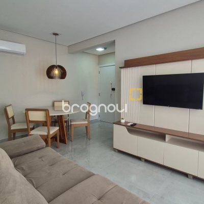 Apartamento com 63m², 2 quartos (sendo 1 suíte), 1 garagem, no bairro Santinho em Florianópolis