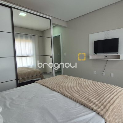 Apartamento com 63m², 2 quartos (sendo 1 suíte), 1 garagem, no bairro Santinho em Florianópolis