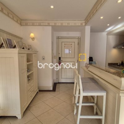 Cobertura com 133m², 2 quartos (sendo 1 suíte), 1 garagem, no bairro Jurerê Internacional em Florianópolis