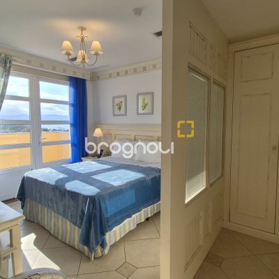 Cobertura com 133m², 2 quartos (sendo 1 suíte), 1 garagem, no bairro Jurerê Internacional em Florianópolis