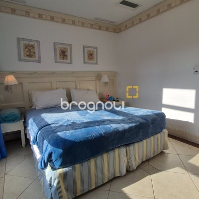 Cobertura com 133m², 2 quartos (sendo 1 suíte), 1 garagem, no bairro Jurerê Internacional em Florianópolis
