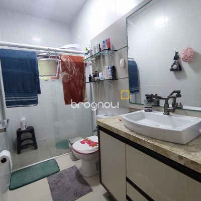 Casa de Condomínio com 500m², 4 quartos (sendo 3 suítes), 2 garagens, no bairro Cachoeira do Bom Jesus em Florianópolis