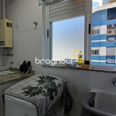 Apartamento com 88m², 3 quartos (sendo 1 suíte), 2 garagens, no bairro Praia Brava em Florianópolis