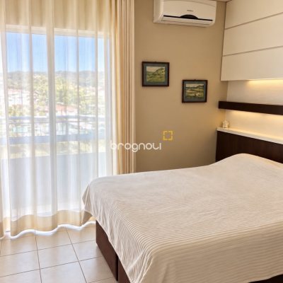 Cobertura com 253m², 3 quartos (sendo 1 suíte), 3 garagens, no bairro Itacorubi em Florianópolis