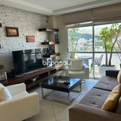 Cobertura com 253m², 3 quartos (sendo 1 suíte), 3 garagens, no bairro Itacorubi em Florianópolis