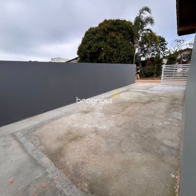 Casa com 42m², 2 quartos, 1 garagem, no bairro São João do Rio Vermelho em Florianópolis
