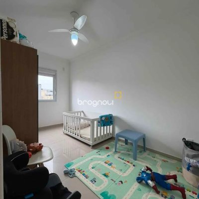Apartamento com 66m², 2 quartos (sendo 1 suíte), 1 garagem, no bairro Ingleses em Florianópolis