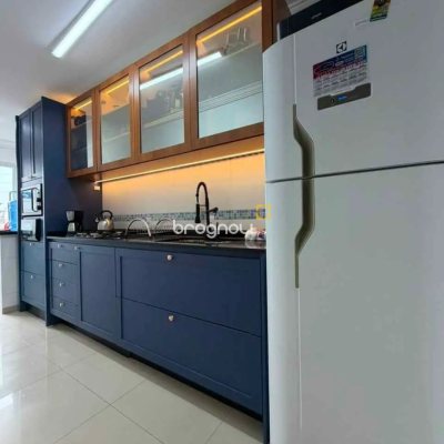 Apartamento com 66m², 2 quartos (sendo 1 suíte), 1 garagem, no bairro Ingleses em Florianópolis