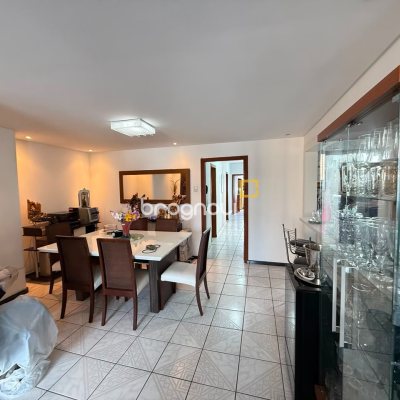 Apartamento com 108m², 3 quartos (sendo 1 suíte), 1 garagem, no bairro Abraão em Florianópolis